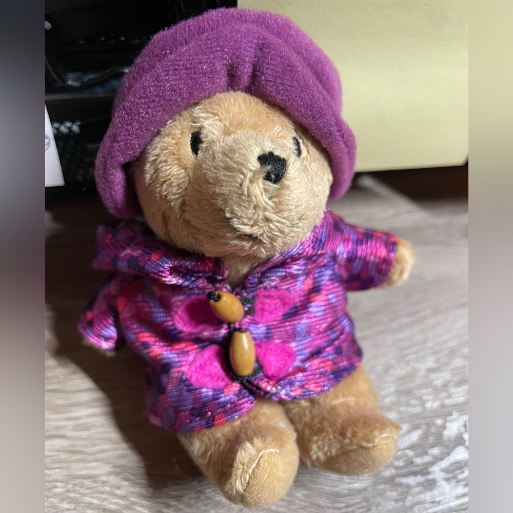 7-11 Limited City Paddington Bear Purse/Bag Charm with Purple Outfit